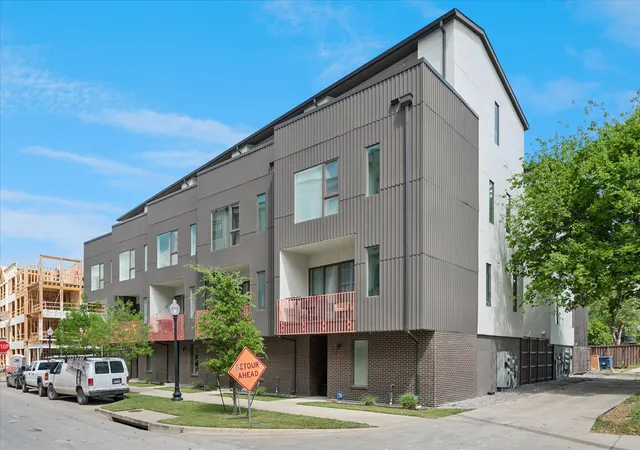 Homes for sale in Dallas, TX | 236 Melba St #103, Dallas, TX 75208 | MLS# 21228737