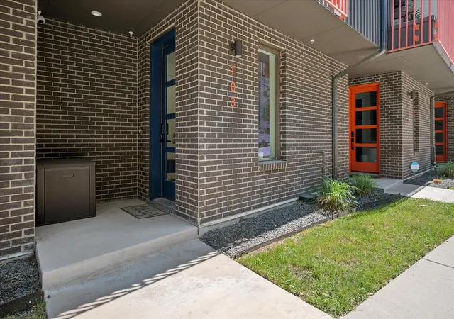 Homes for sale in Dallas, TX | 236 Melba St #103, Dallas, TX 75208 | MLS# 21228737