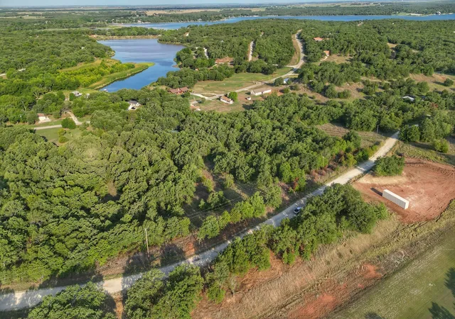 Homes for sale in Nocona, TX | 49 Country Club Ct, Nocona, TX 76255 | MLS# 21218453