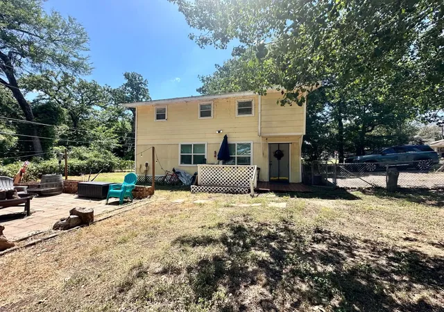 Homes for sale in Tool, TX | 304 Ridgewood Dr, Tool, TX 75143 | MLS# 21224649