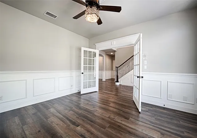Photo 4 of Single family home for sale at 2435 Valley View Dr, Cedar Hill, TX 75104 | MLS# 21228845 | Listing updated on 2026-08-29