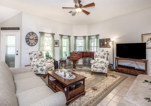 Photo 3 of Single family home for sale at 116 Ashlyn Ct, Whitesboro, TX 76273 | MLS# 21228696 | Listing updated on 2026-09-21