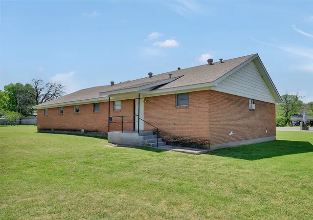 Photo 4 of Land for sale at 1212 & 1214 N Bus 287 Hwy, Decatur, TX 76234 | MLS# 21228951 | Listing updated on 2026-07-06