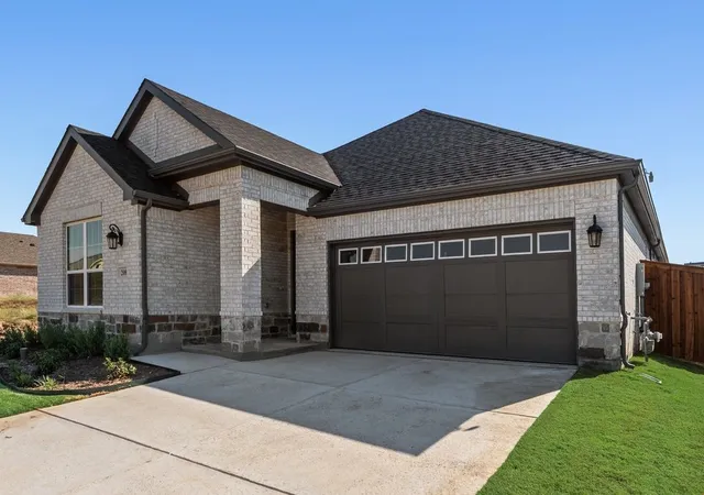 Photo 1 of Single family home for sale at 208 Starlight Dr, Anna, TX 75409 | MLS# 21228975 | Listing updated on 2026-10-08