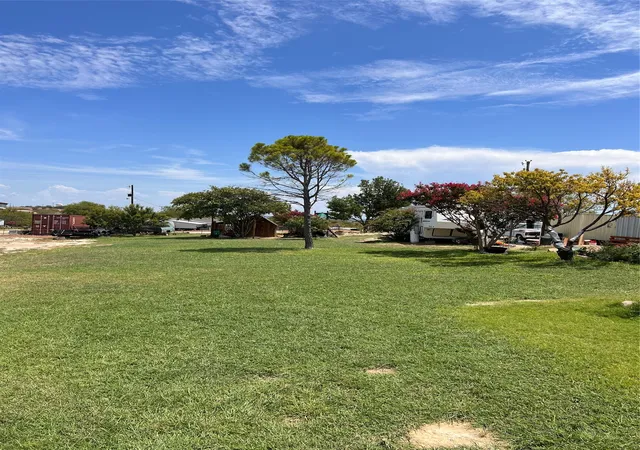 Land for sale at 200 Enchanted Lakes Cir, Azle, TX 76020 | MLS# 21229045
