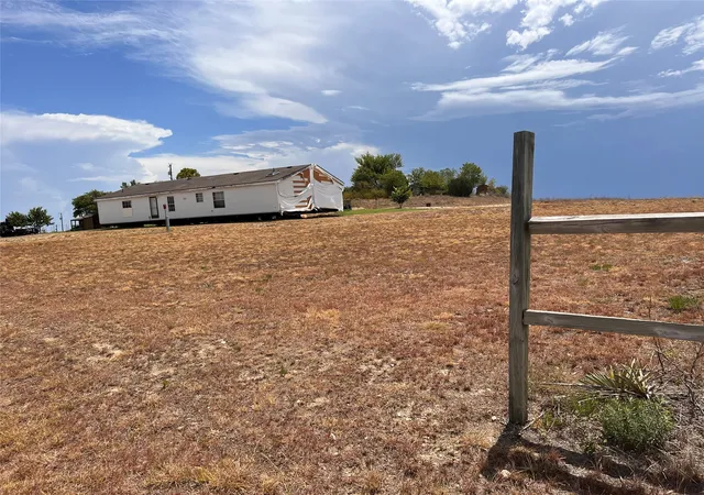 Photo 4 of Land for sale at 200 Enchanted Lakes Cir, Azle, TX 76020 | MLS# 21229045 | Listing updated on 2026-10-04
