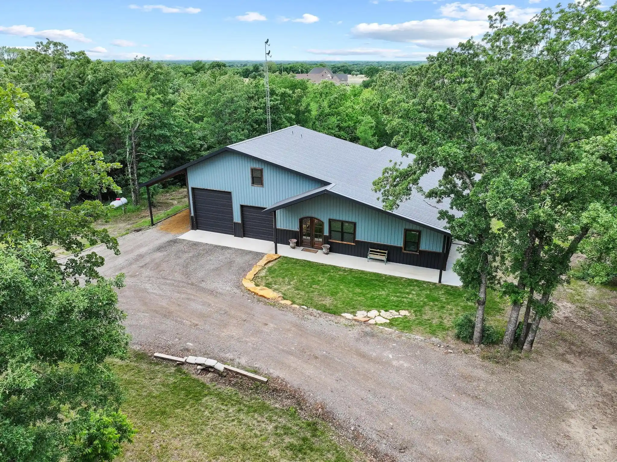 Photo 1 of Single family home for sale at 1900 County Road 1535, Bonham, TX 75418 | MLS# 21226999 | Listing updated on 2026-10-14