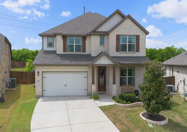 Photo 2 of Single family home for sale at 101 Mossy Oak Trl, Fort Worth, TX 76131 | MLS# 21228817 | Listing updated on 2026-07-24