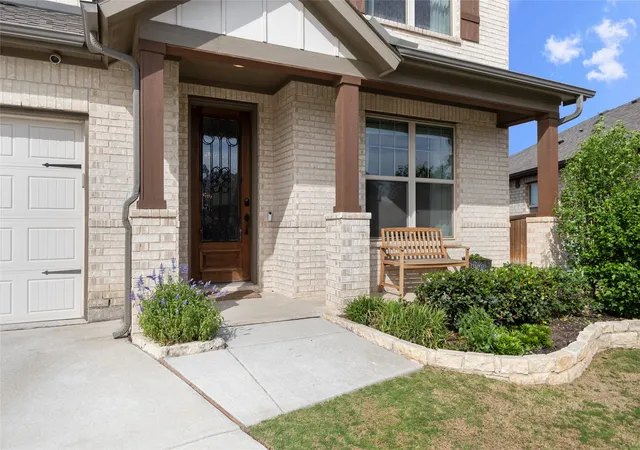 Photo 3 of Single family home for sale at 101 Mossy Oak Trl, Fort Worth, TX 76131 | MLS# 21228817 | Listing updated on 2026-07-24