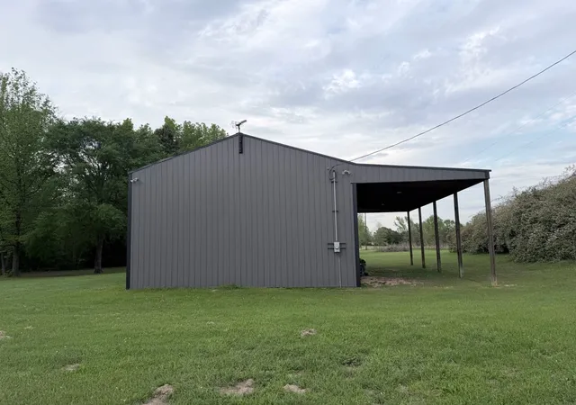 Homes for sale in Pittsburg, TX | 196 County Road 2220, Pittsburg, TX 75686 | MLS# 21229084