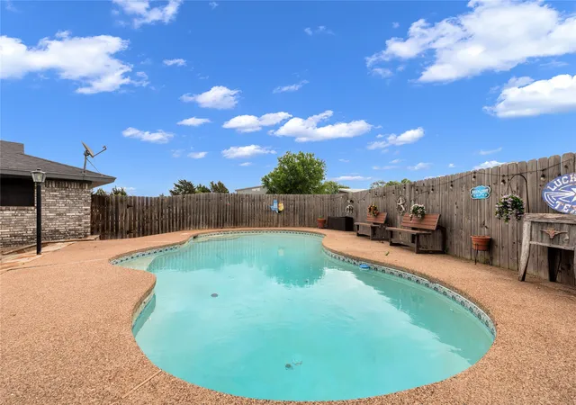 Homes for sale in Decatur, TX | 2321 County Road 2360, Decatur, TX 76234 | MLS# 21228844