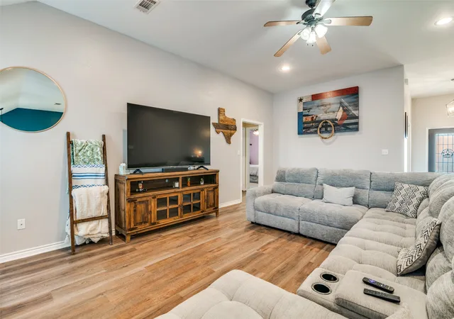 Homes for sale in Nevada, TX | 2808 County Road 643, Nevada, TX 75173 | MLS# 21228419