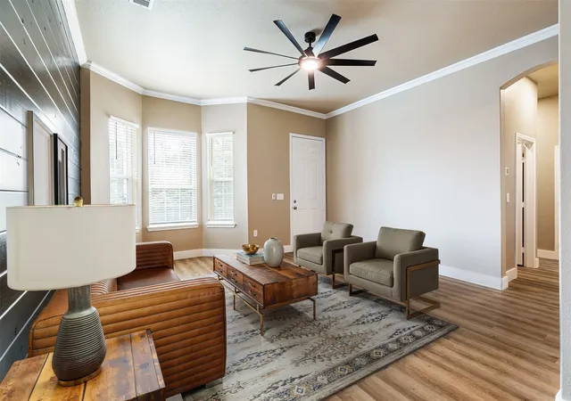Photo 3 of Single family home for sale at 413 Henderson St, Bonham, TX 75418 | MLS# 21229120 | Listing updated on 2026-10-05