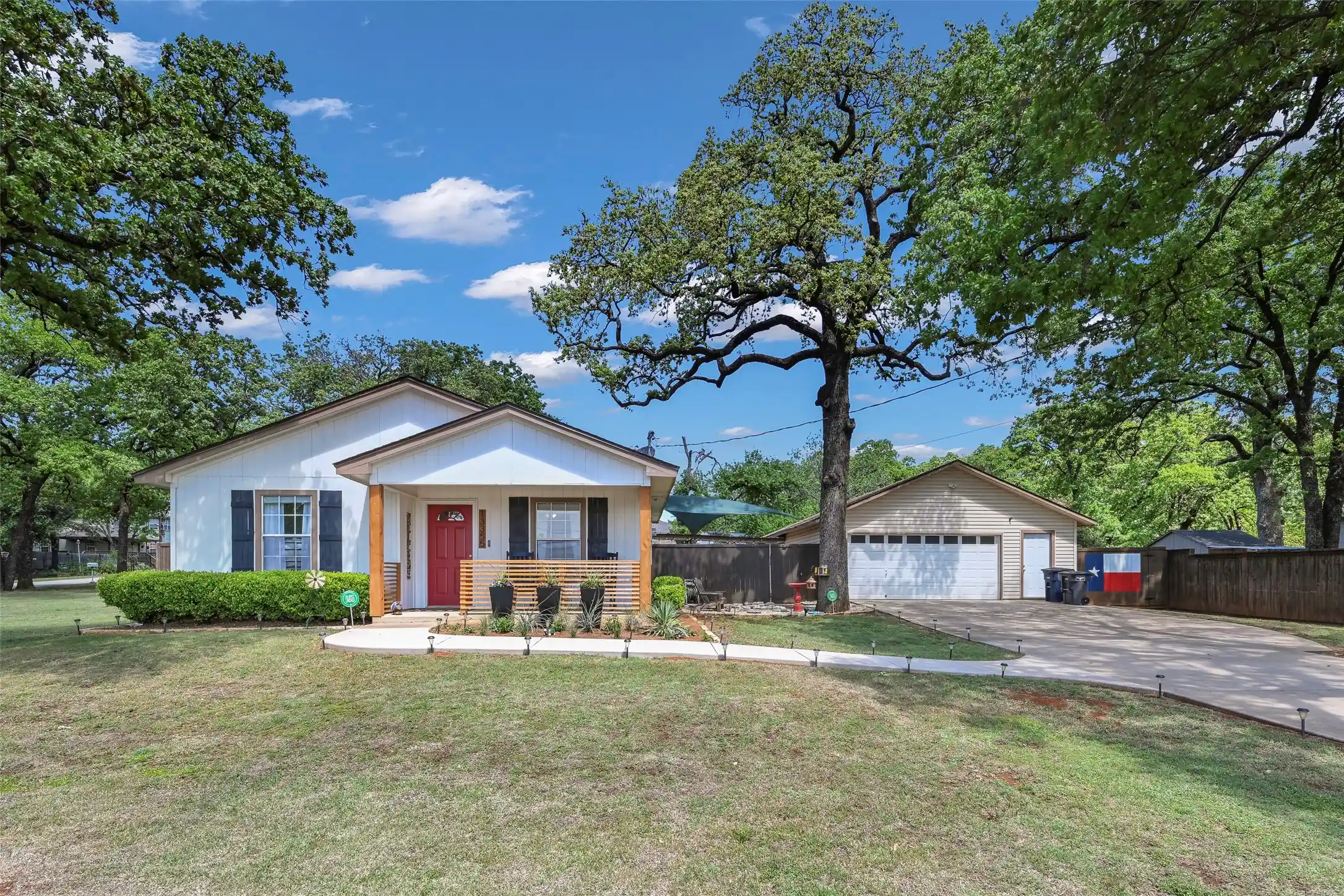 Photo 1 of Single family home for sale at 13355 Euless St, Euless, TX 76040 | MLS# 21229219 | Listing updated on 2026-06-21