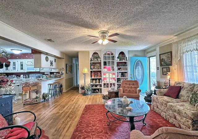 Photo 3 of Single family home for sale at 2307 Crystal Dr, Athens, TX 75752 | MLS# 21229223 | Listing updated on 2026-10-06