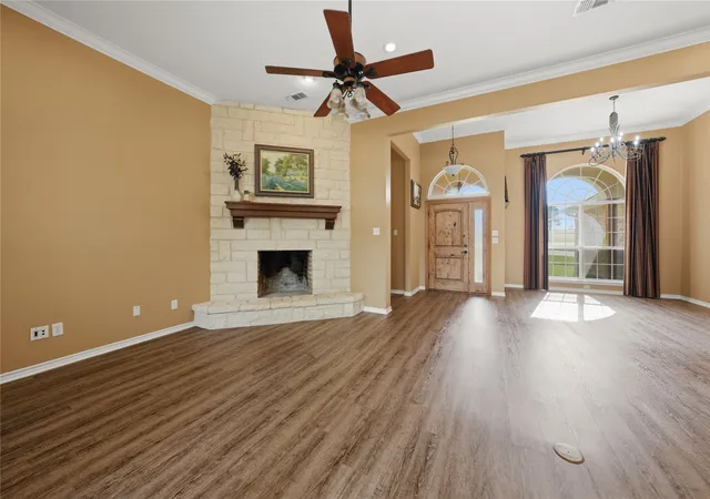 Photo 3 of Single family home for sale at 6398 Dorsey Dr, Athens, TX 75752 | MLS# 21227584 | Listing updated on 2026-09-23