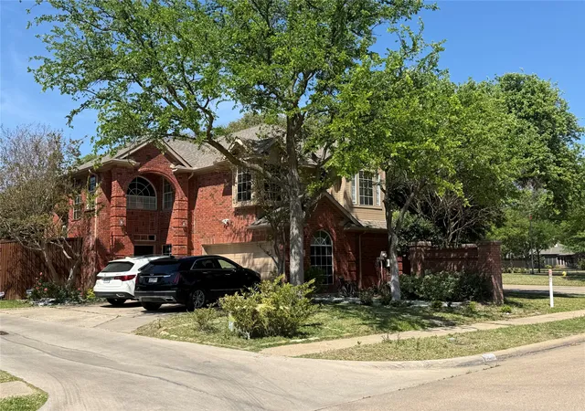 Photo 3 of Single family home for sale at 196 Cove Dr, Coppell, TX 75019 | MLS# 21229312 | Listing updated on 2026-08-21