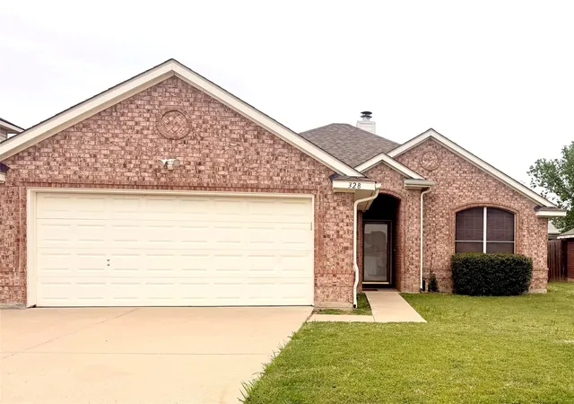 Photo 1 of Sale Pending at 328 Marshall Creek Rd, Roanoke, TX 76262 | MLS# 21229341 | Listing updated on 2026-07-27