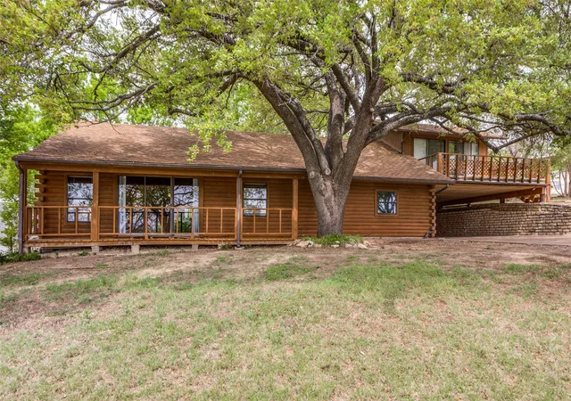 Photo 1 of Single family home for sale at 1114 Spur Trl, Granbury, TX 76049 | MLS# 21220209 | Listing updated on 2026-07-21