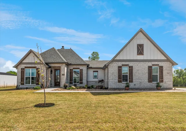 Homes for sale in Trenton, TX | 776 Cheyenne Trl, Trenton, TX 75490 | MLS# 21229502