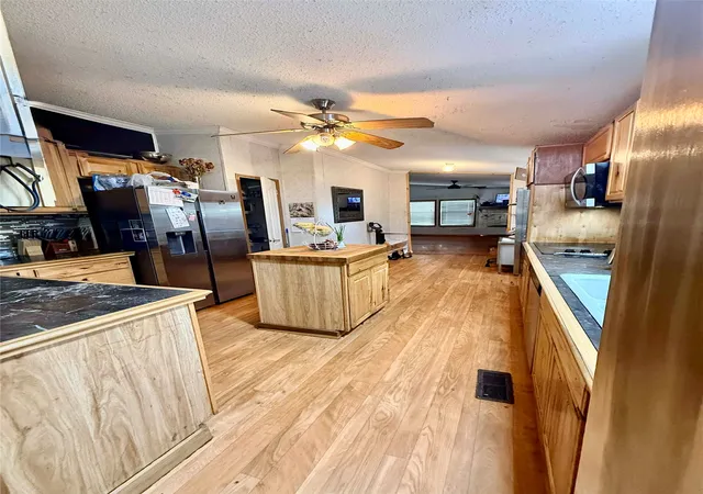 Photo 3 of Single family home for sale at 9416 Manning Ranch Rd, Eustace, TX | MLS# 21229594 | Listing updated on 2026-10-04