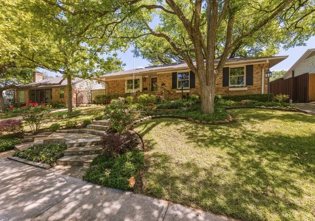 Homes for sale in Richardson, TX | 713 Laguna Dr, Richardson, TX 75080 | MLS# 21228917