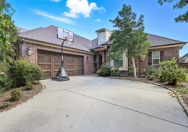 Photo 1 of Sale Pending at 109 Diablo Dr, Burleson, TX 76028 | MLS# 21229669 | Listing updated on 2026-07-13