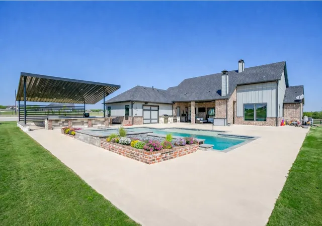Homes for sale in Godley, TX | 8701 County Road 1129, Godley, TX 76044 | MLS# 21226155