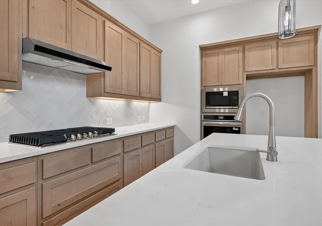 Photo 4 of Single family home for sale at 3772 Bermuda Grass Wy, Midlothian, TX 76084 | MLS# 21229255 | Listing updated on 2026-08-26