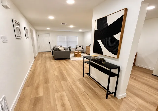 Photo 2 of Condo for sale at 5057 Ridglea Ln #1107, Fort Worth, TX 76116 | MLS# 21210248 | Listing updated on 2026-09-25