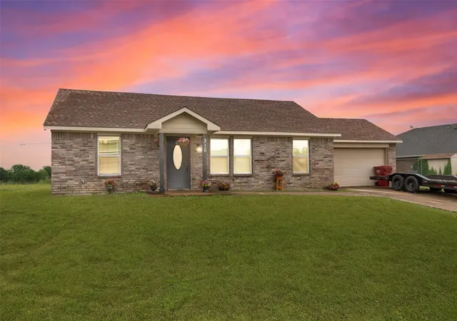 Photo 1 of Single family home for sale at 210 Hilltop Cir, Blue Ridge, TX 75424 | MLS# 21229777 | Listing updated on 2026-08-22