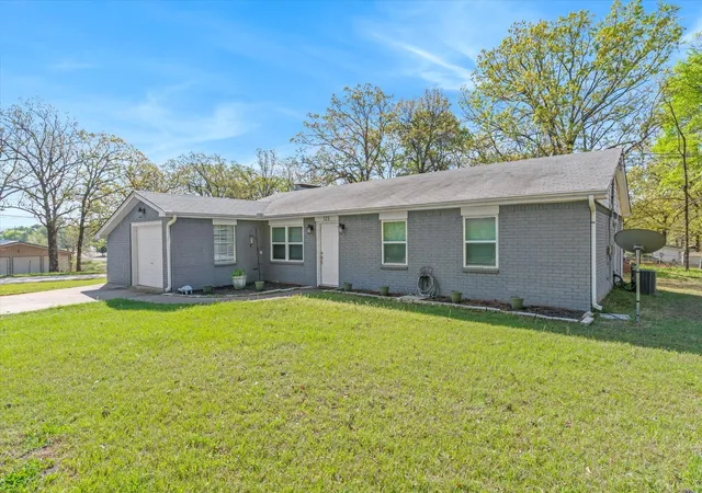 Homes for sale in Gun Barrel City, TX | 123 Harmon Rd, Gun Barrel City, TX 75156 | MLS# 21227140