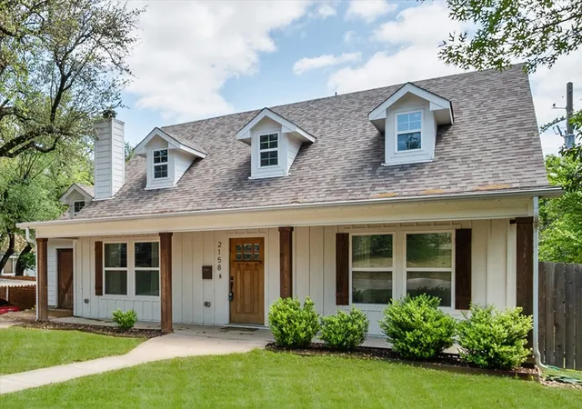 Photo 3 of Single family home for sale at 2158 Morning Glory Ave, Fort Worth, TX 76111 | MLS# 21229808 | Listing updated on 2026-10-07
