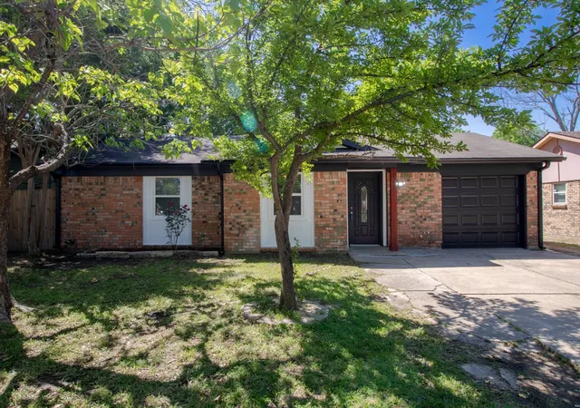 Homes for sale in Balch Springs, TX | 12308 Queen Dr, Balch Springs, TX 75180 | MLS# 21229849