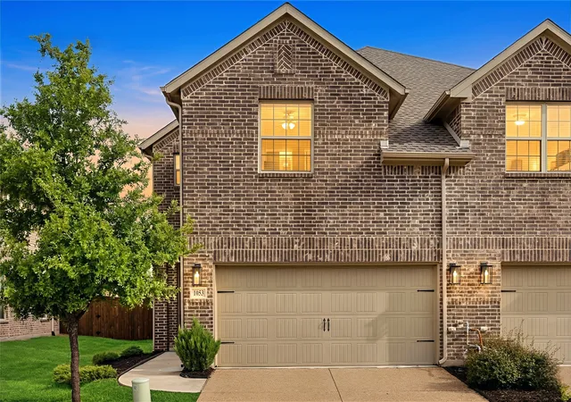 Photo 2 of Townhouse for sale at 1053 Keswick Dr, Allen, TX 75002 | MLS# 21228562 | Listing updated on 2026-08-03