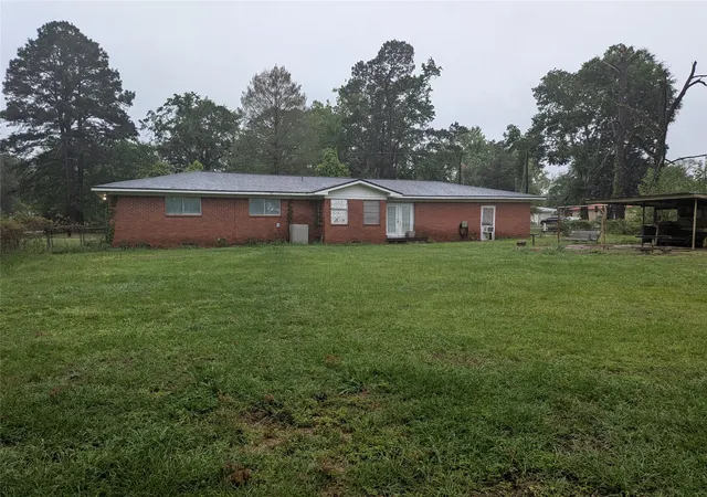 Photo 4 of Single family home for sale at 2009 County Road 4619, Athens, TX 75752 | MLS# 21229930 | Listing updated on 2026-10-06