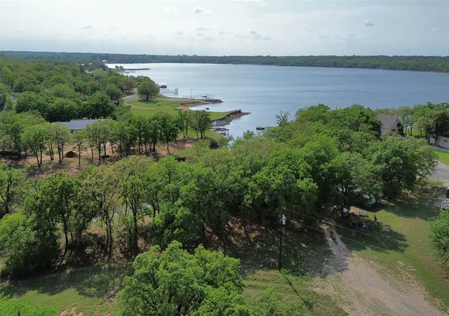 Homes for sale in Nocona, TX | 8 Iowa Ct, Nocona, TX 76255 | MLS# 21229877