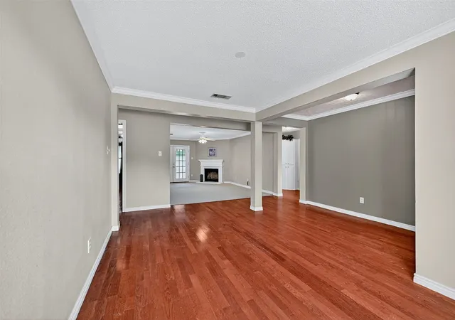Photo 3 of Sale Pending at 1600 Creekside Ave, Sherman, TX 75092 | MLS# 21230195 | Listing updated on 2026-07-14