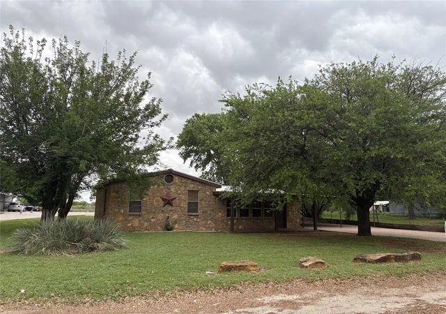 Homes for sale in Graford, TX | 210 Jones Rd, Graford, TX 76449 | MLS# 21230307