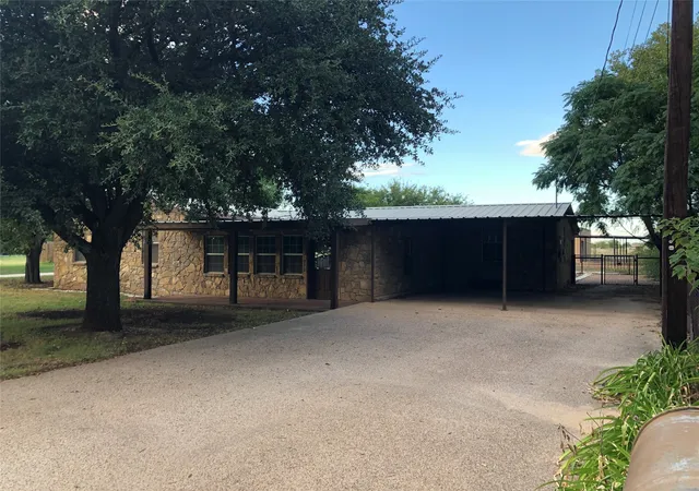 Homes for sale in Graford, TX | 210 Jones Rd, Graford, TX 76449 | MLS# 21230307