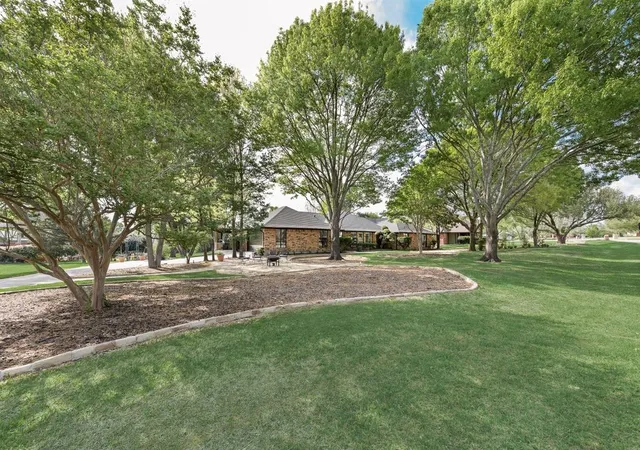 Photo 2 of Single family home for sale at 802 Riva Rdg, Lucas, TX 75098 | MLS# 21230154 | Listing updated on 2026-10-07
