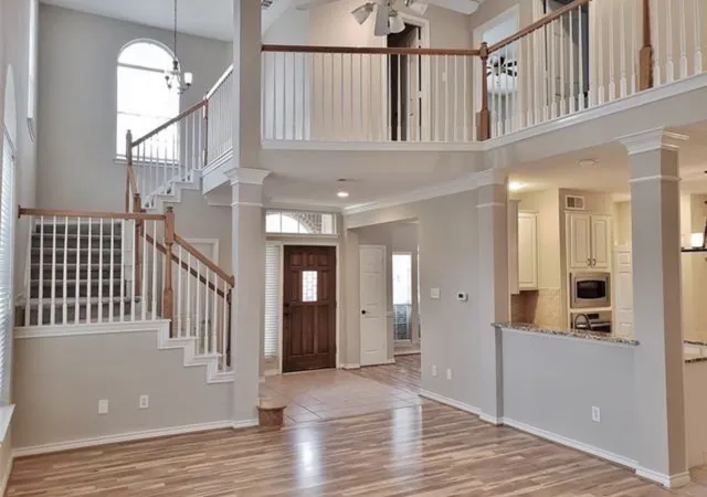 1st image of 211 Moss Hill Rd, Irving, TX 75063 | MLS# 21230465