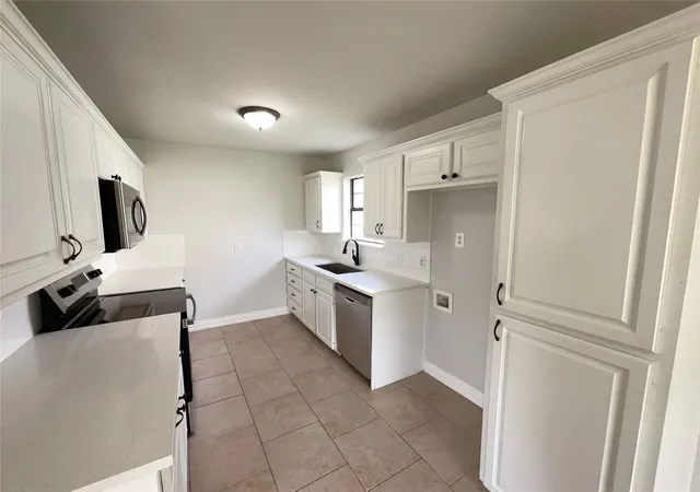 2nd image of 602 Torero Dr, Little Elm, TX 75068 | MLS# 21230519