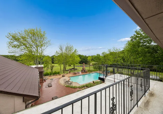 Photo 3 of Single family home for sale at 1000 English Rd, Rockwall, TX 75032 | MLS# 21225673 | Listing updated on 2026-10-07
