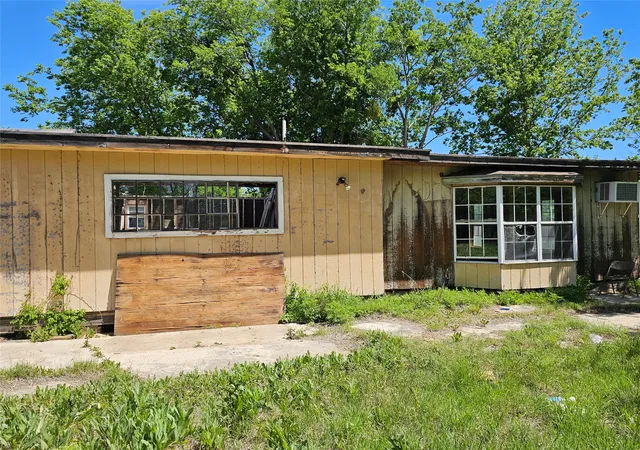 Homes for sale in Brownwood, TX | 1008 Lackey St, Brownwood, TX 76801 | MLS# 21230627