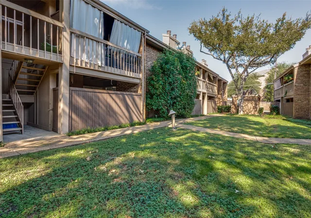 Homes for sale in Dallas, TX | 5130 Amesbury Dr #103, Dallas, TX 75206 | MLS# 21230632