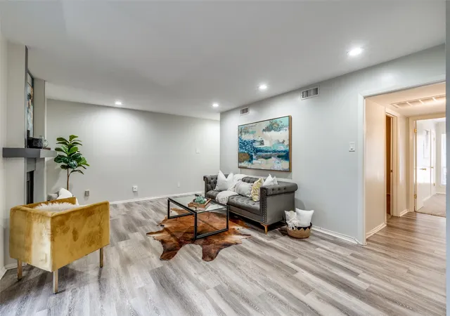 Homes for sale in Dallas, TX | 5130 Amesbury Dr #103, Dallas, TX 75206 | MLS# 21230632