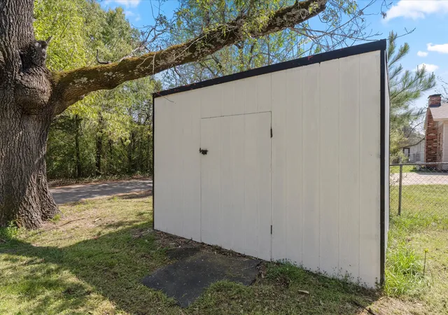 Homes for sale in Mineola, TX | 613 Graham St, Mineola, TX 75773 | MLS# 21230404