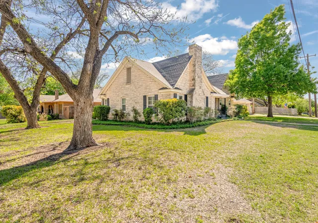 Homes for sale in Abilene, TX | 2201 S 10Th, Abilene, TX 79605 | MLS# 21228627
