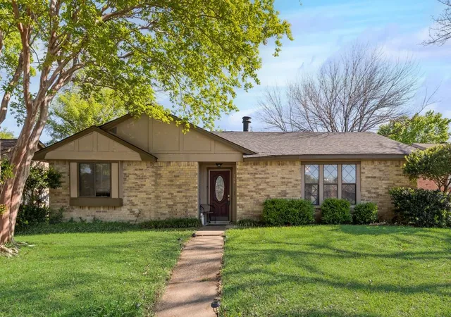 Photo 2 of Single family home for sale at 708 Shady Creek Trl, Mesquite, TX 75150 | MLS# 21229518 | Listing updated on 2026-09-01